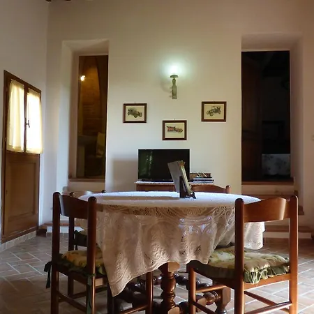 Casavacanze Podere Casanova Apartmán *